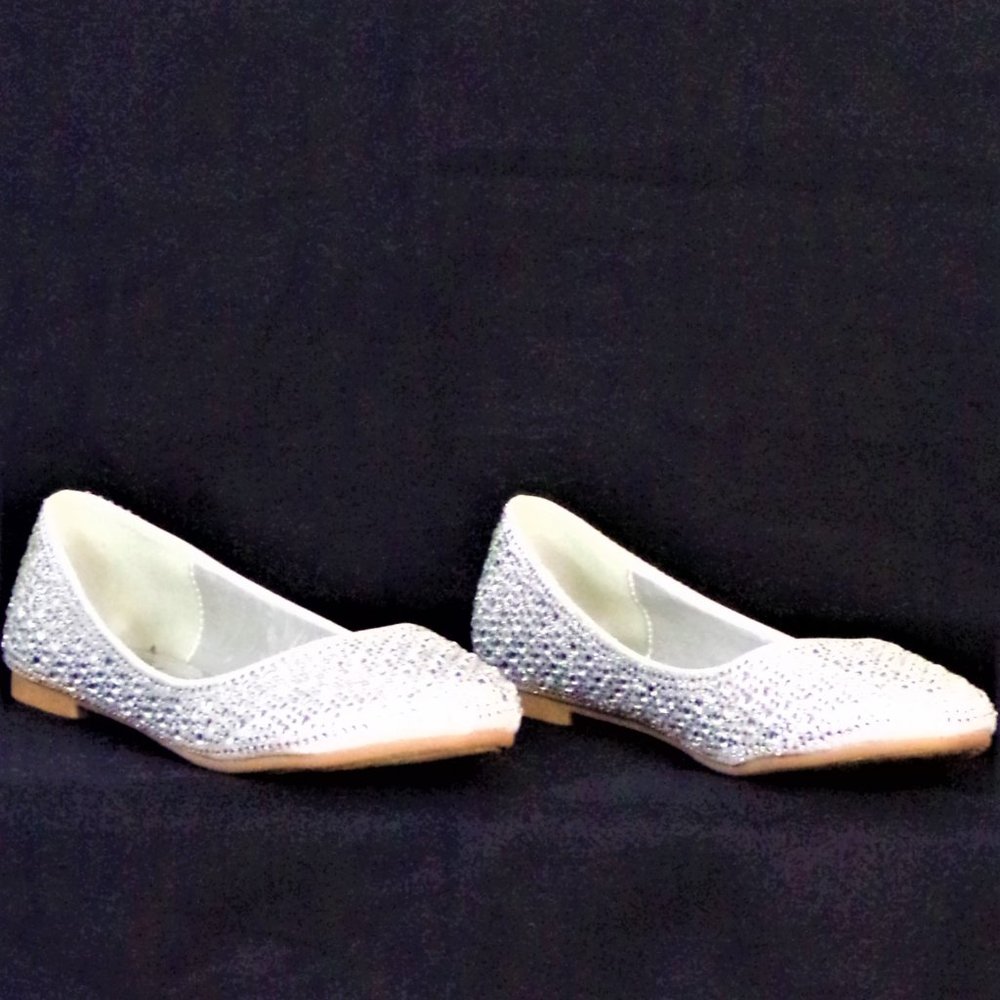 DIVA BY BENJAMIN WALK size 7 ballet flats
